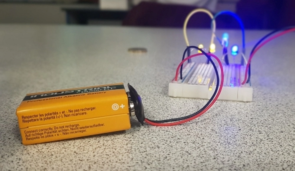 Breadboard LED circuit