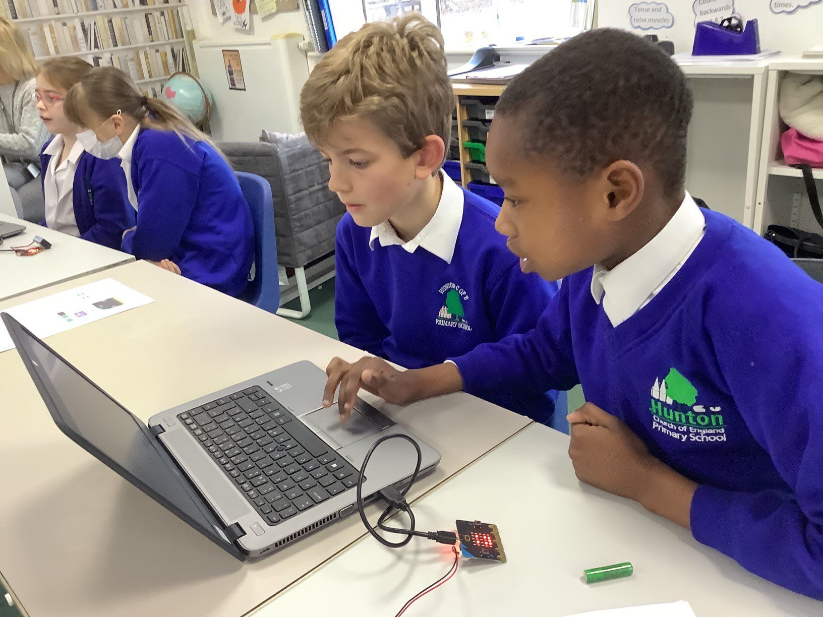 Kids Coding with Microbit