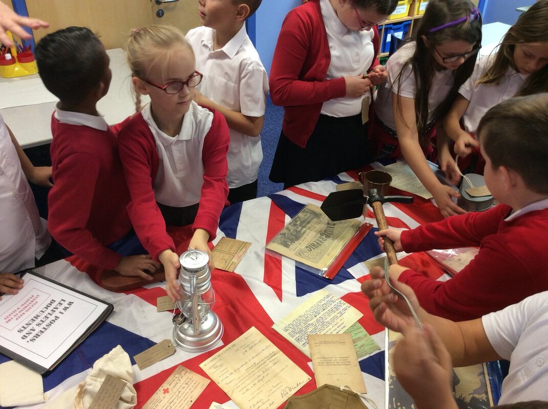 Students exploring WW1 items