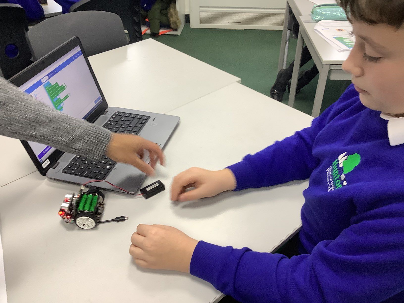 Student Coding with Robot